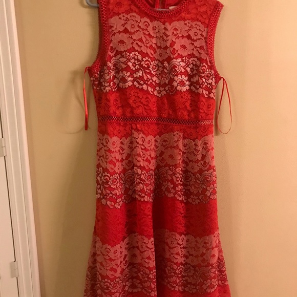 NWOT Ted Baker color block lace dress sz 3, 8US - Picture 4 of 7